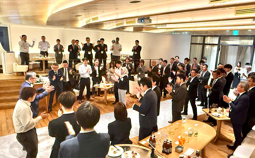 経営報告会の様子