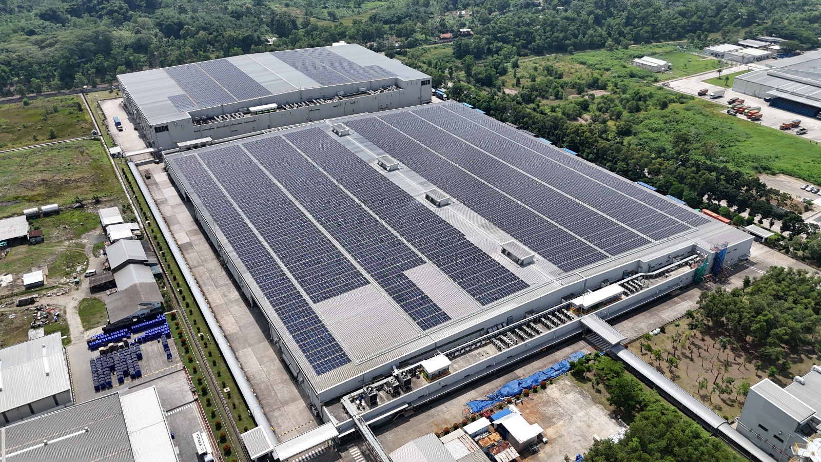 NiXグループはインドネシア合弁会社のPT Alam Energy Renewablesを通じてPT Kao Indonesia向けの屋根置き太陽光発電設備（5.0MWp）を完工しました